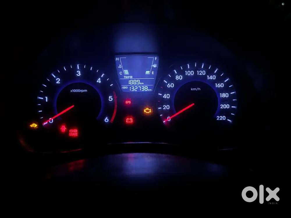 Hyundai Fluidic Verna 2012