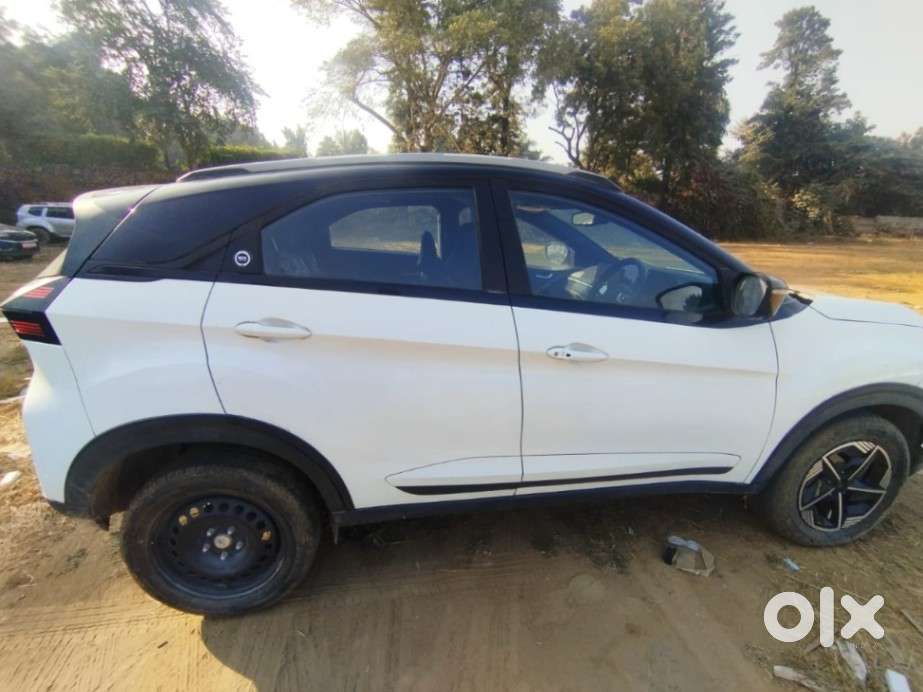 Tata Nexon Fearless Plus S 1.2 Revotron Petrol 7 Dca Dt, 2024, Petro..