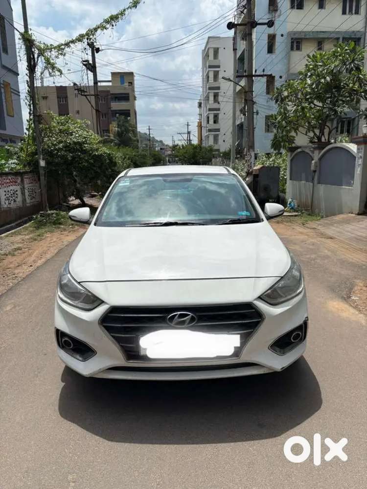 Hyundai Verna For Sale