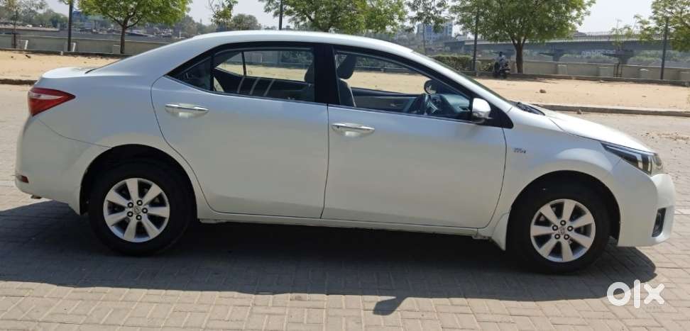 Toyota Corolla Altis G At, 2016, Petrol