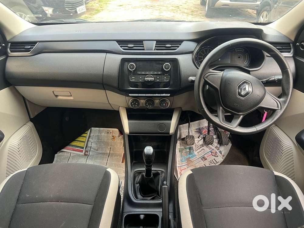 Renault Triber Rxl, 2023, Petrol