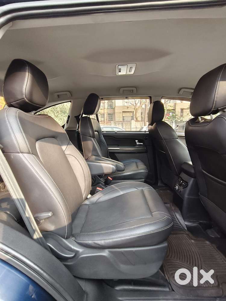 Tata Hexa 2.2 Xta 4x2 6 Str Dual Tone, 2018, Diesel