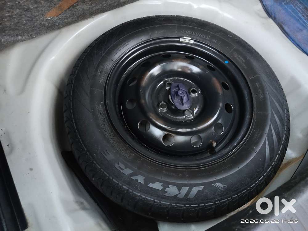 Maruti Suzuki Swift Vxi + Manual, 2022, Petrol