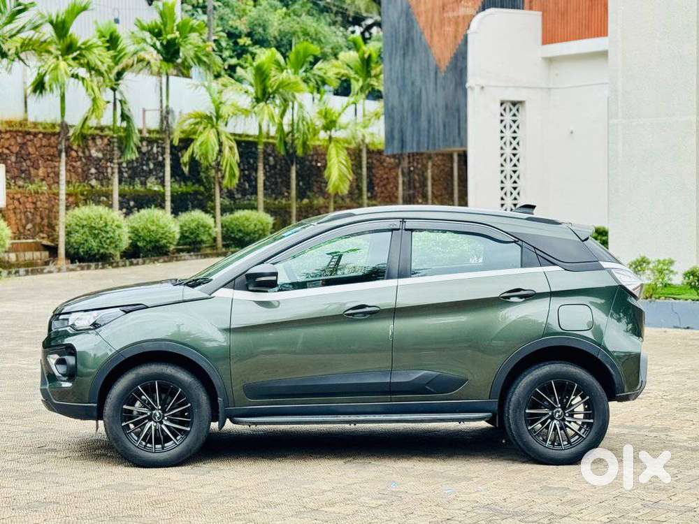 Tata Nexon 1.2 Revotron Xma Amt (s), 2023, Petrol