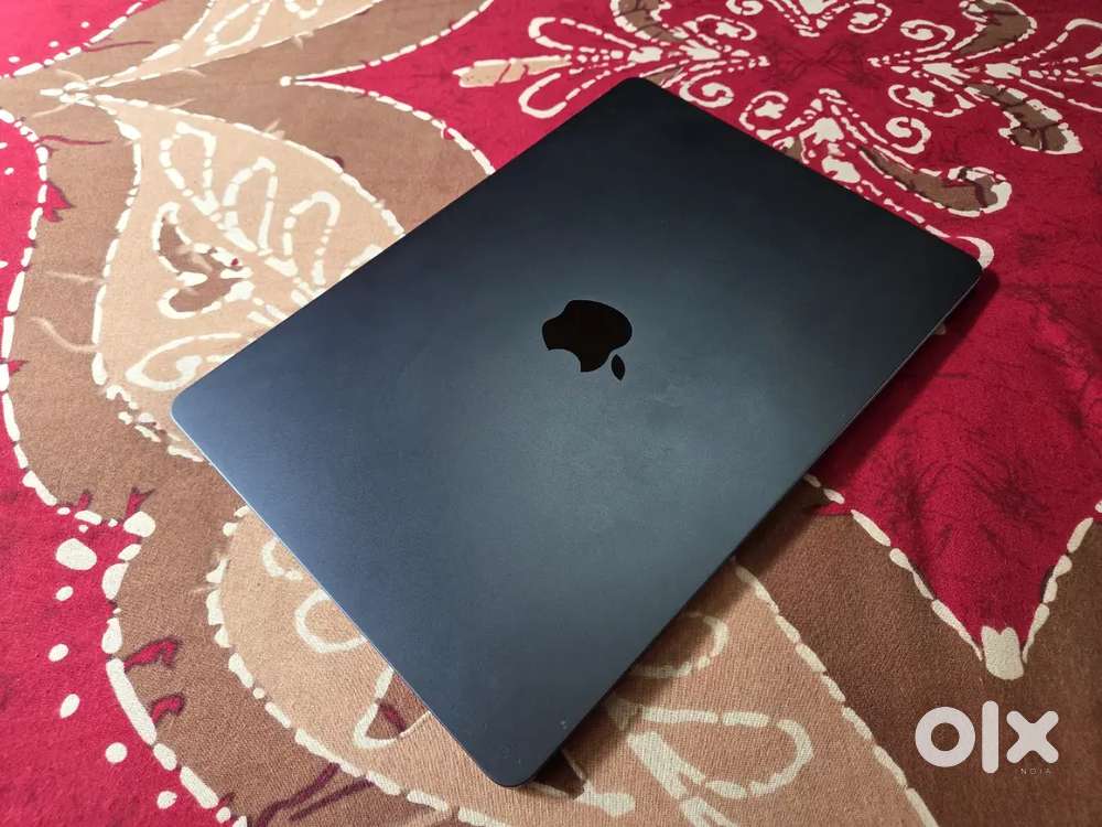 Apple mac book m5
