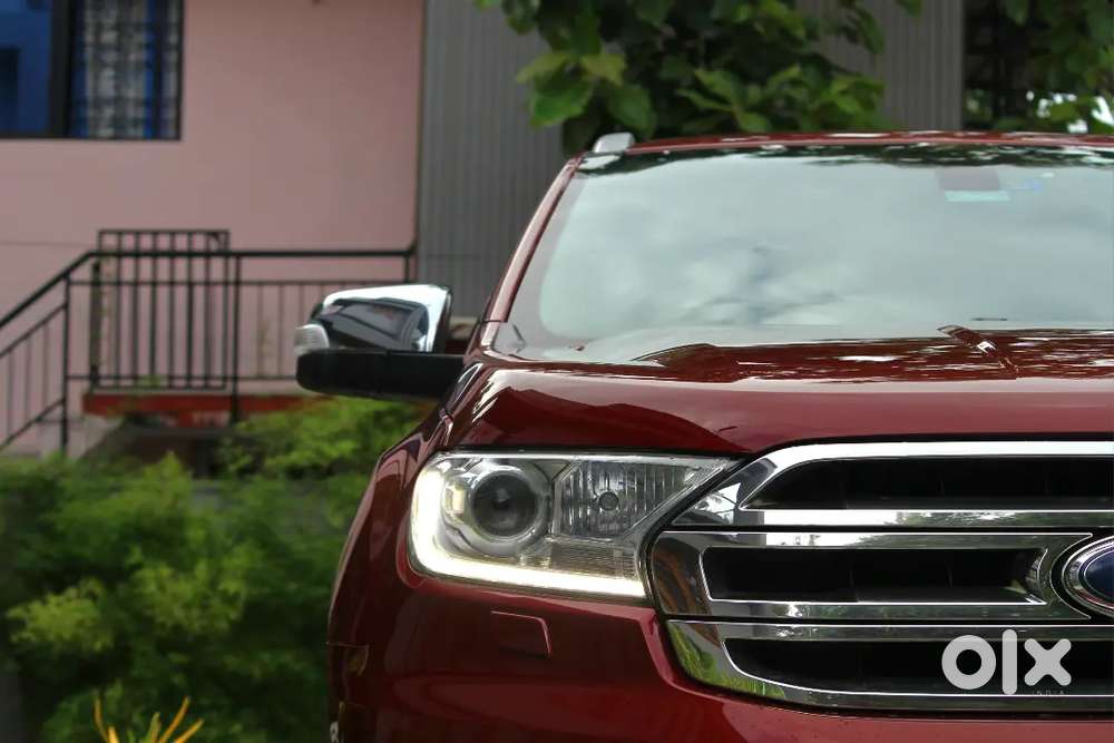 Ford Endeavour 3.2 Titanium 4×4 2016