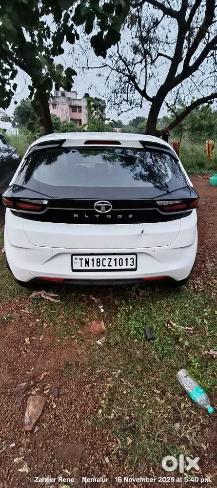 Tata Altroz 2024 Petrol Well Maintained