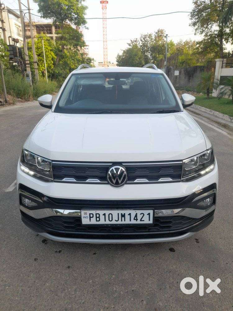 Volkswagen Taigun 1.0 Tsi Highline At, 2024, Petrol