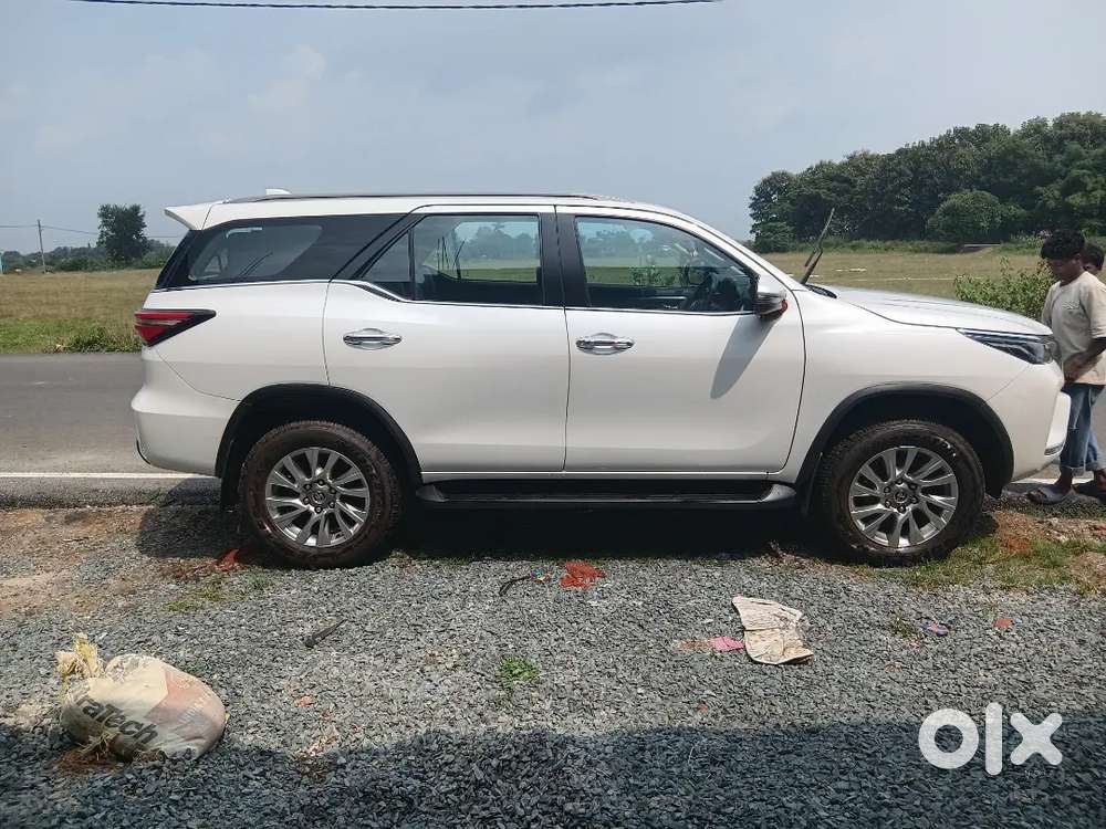Toyota Fortuner 2024 Diesel Well Maintained