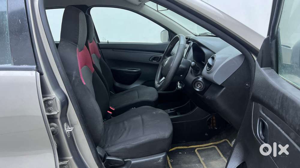Renault Kwid 2019-ongoing 1.0 Rxt Amt (o), 2018, Petrol