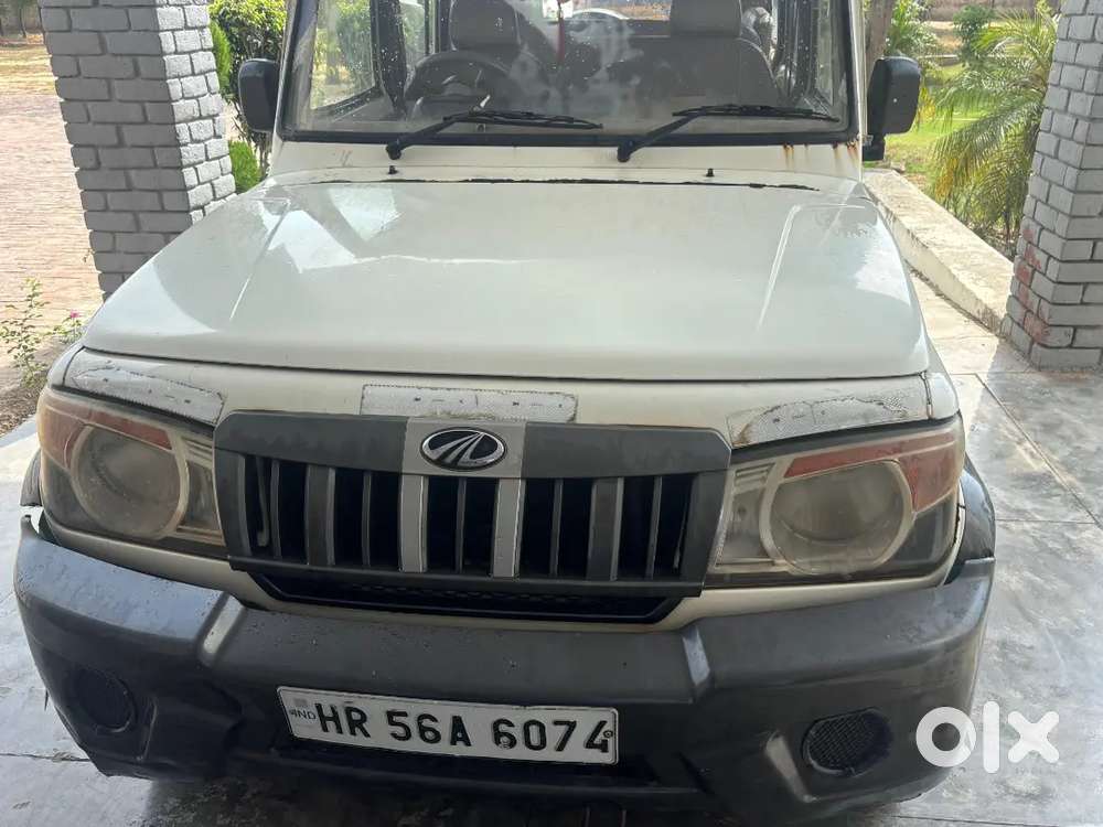Bolero Xl 2wd 9 Seater