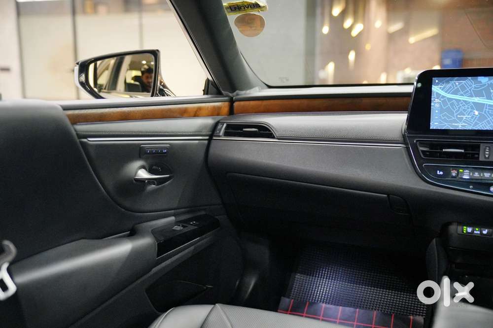 Lexus Es 300h Exquisite, 2024, Petrol