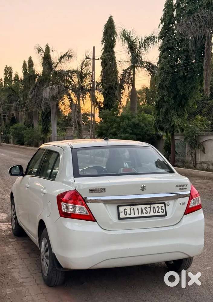 Maruti Suzuki Dzire Vxi 2016