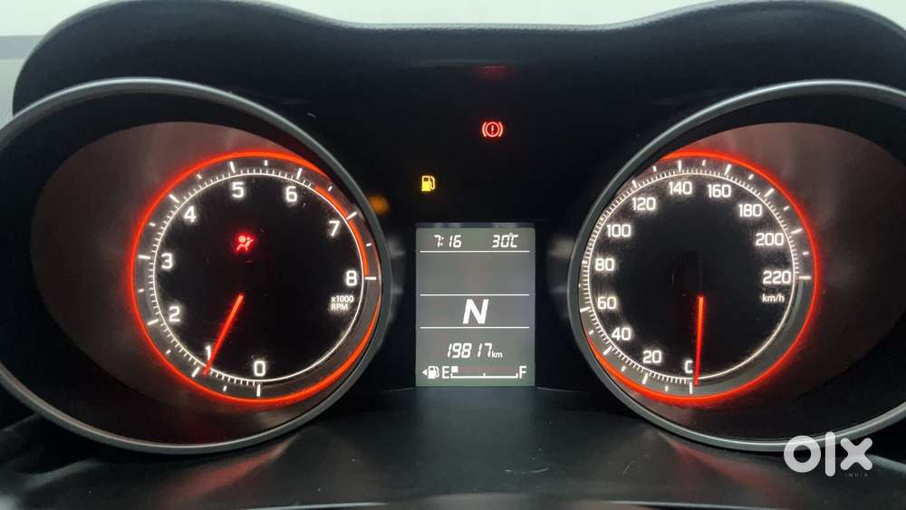 Maruti Suzuki Swift Amt Vvt Vxi, 2022, Petrol