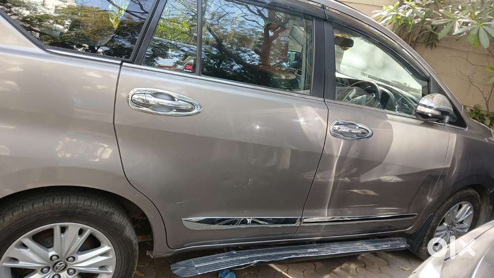 Toyota Innova Crysta 2.8 Z, 2016, Diesel