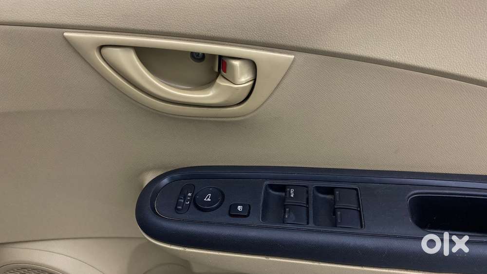 Honda Mobilio 1.5 S I-vtec Mt, 2014, Petrol