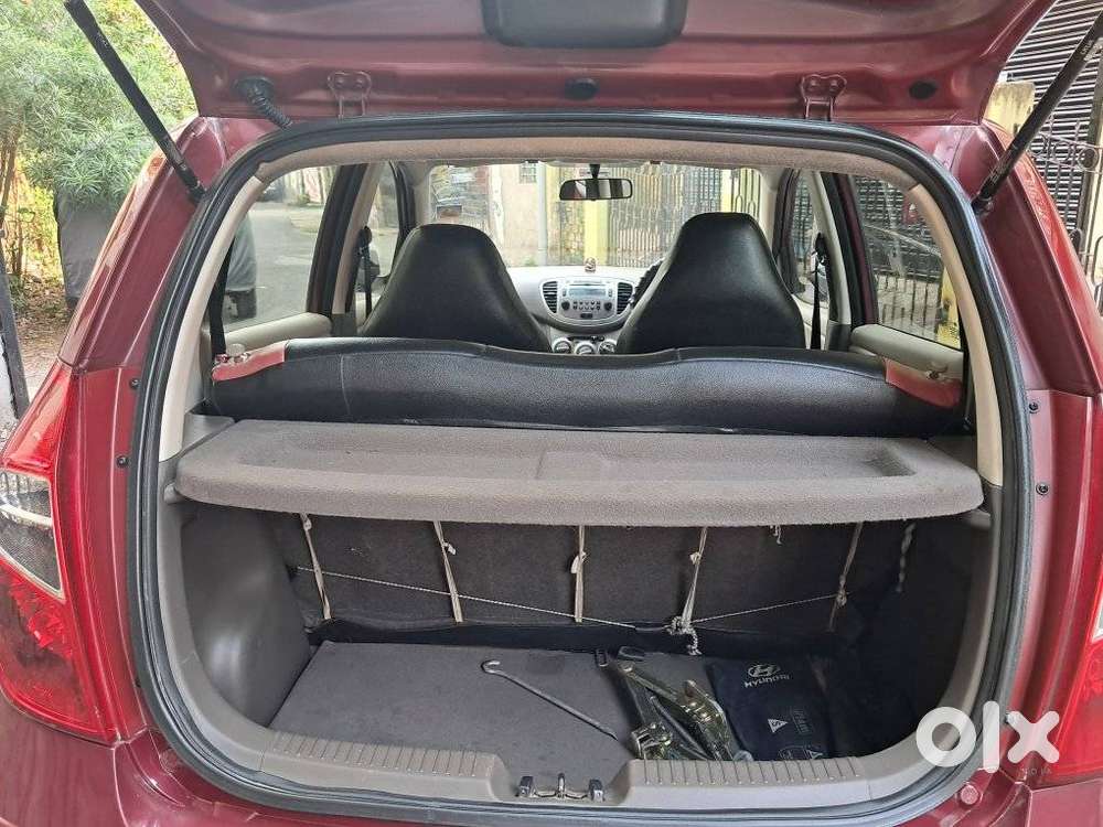 Hyundai I10 Sportz, 2017, Petrol