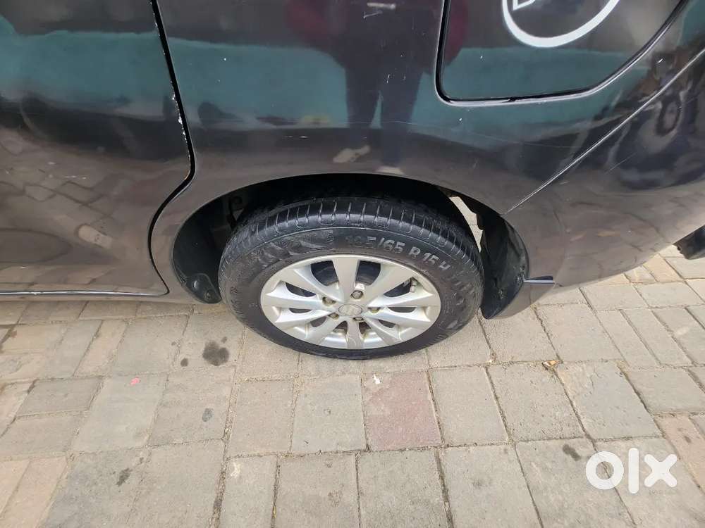 Maruti Suzuki Ertiga 2013