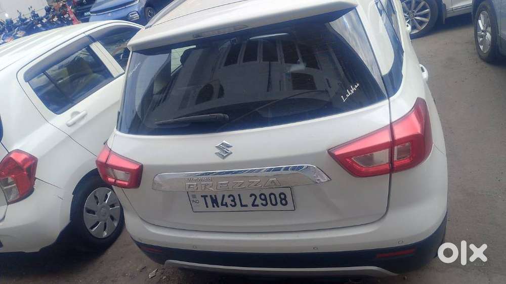 Maruti Suzuki Brezza 1.5 Zxi Smart Hybrid, 2020, Petrol