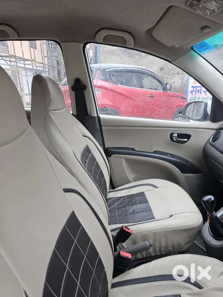 Hyundai I10 Sportz 2013 Variant
