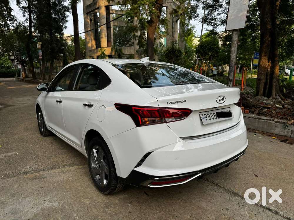 Hyundai Verna 1.5 Sx (o) Diesel Mt, 2022, Diesel