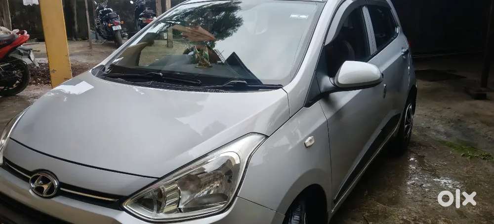 Grand I10 Magna (2015) Petrol
