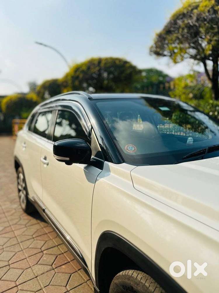 Maruti Suzuki Grand Vitara 1.5 Alpha Smart Hybrid Dual Tone At, 2023..