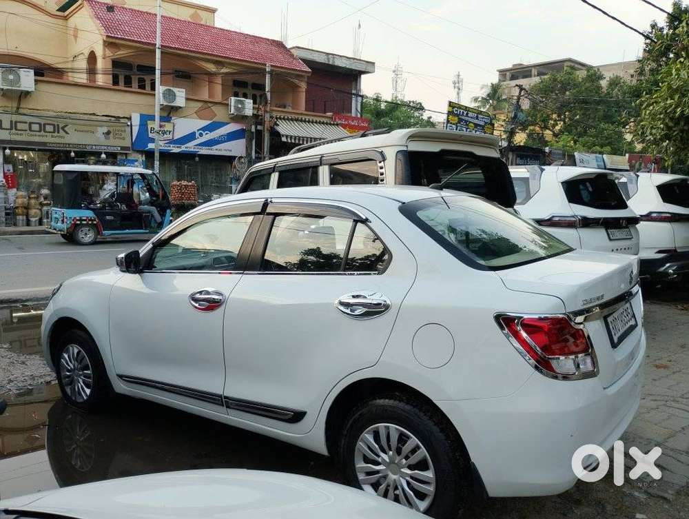 Maruti Suzuki Dzire 1.2 Vxi, 2023, Petrol