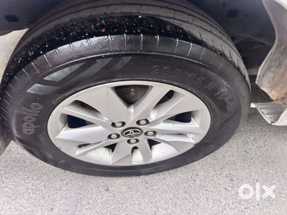 Toyota Innova Crysta 2.4 G Mt, 2017, Diesel