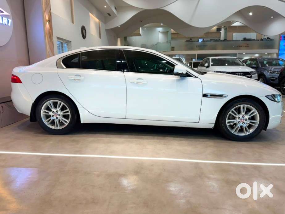 Jaguar Xe Portfolio, 2018, Diesel