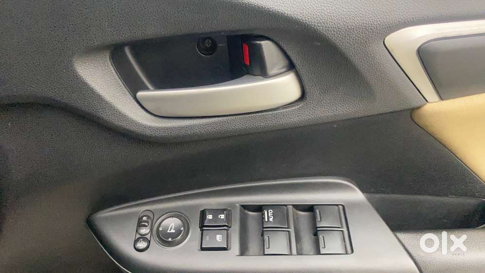 Honda Jazz 1.2 Zx Cvt I-vtec, 2021, Petrol