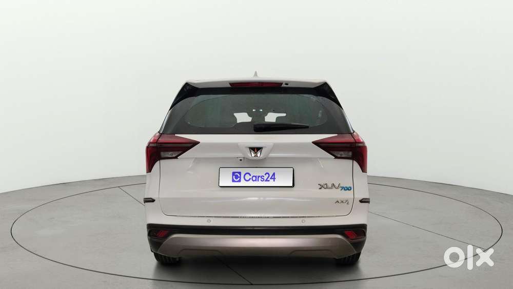 Mahindra Xuv700 2.0 Ax 5 Petrol Mt 7 Str, 2021, Diesel