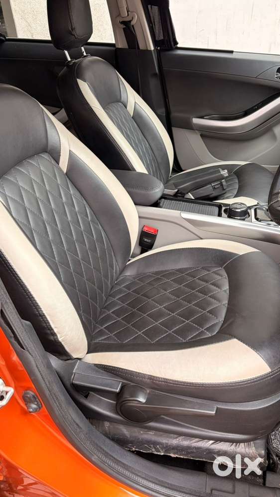 Tata Nexon Diesel 2018 - Dualtone Marigold Grey Automatic Diesel