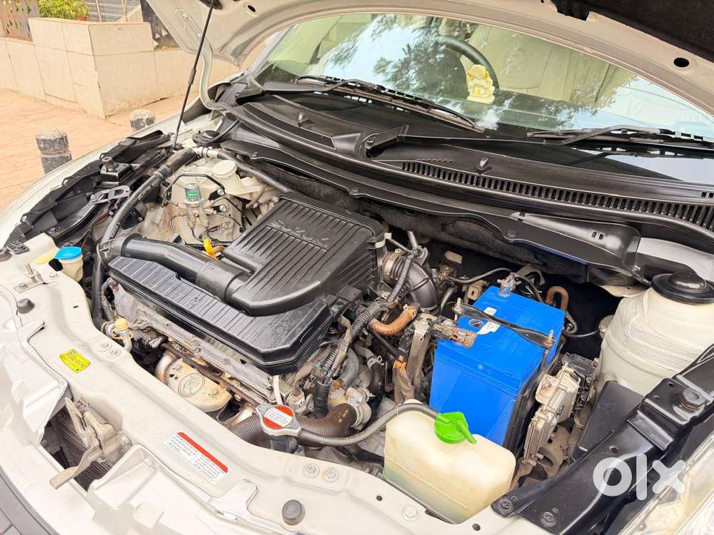 Maruti Suzuki Swift Dzire 1.2 Vxi Bsiv, 2013, Petrol
