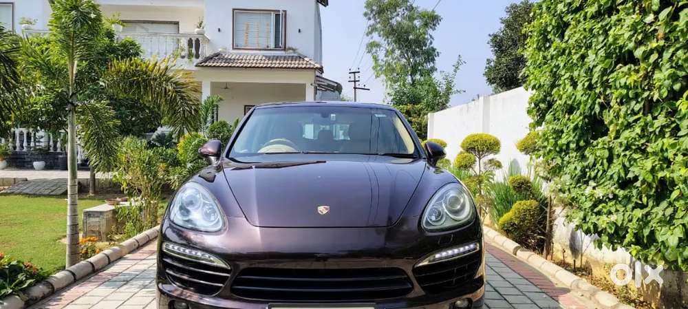 Porsche Cayenne 2014 Diesel 76000 Km Driven