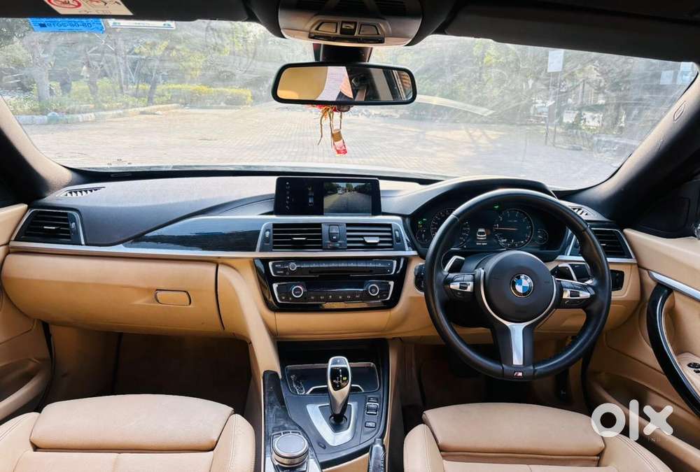 Bmw 3 Series 330i, 2019, Petrol