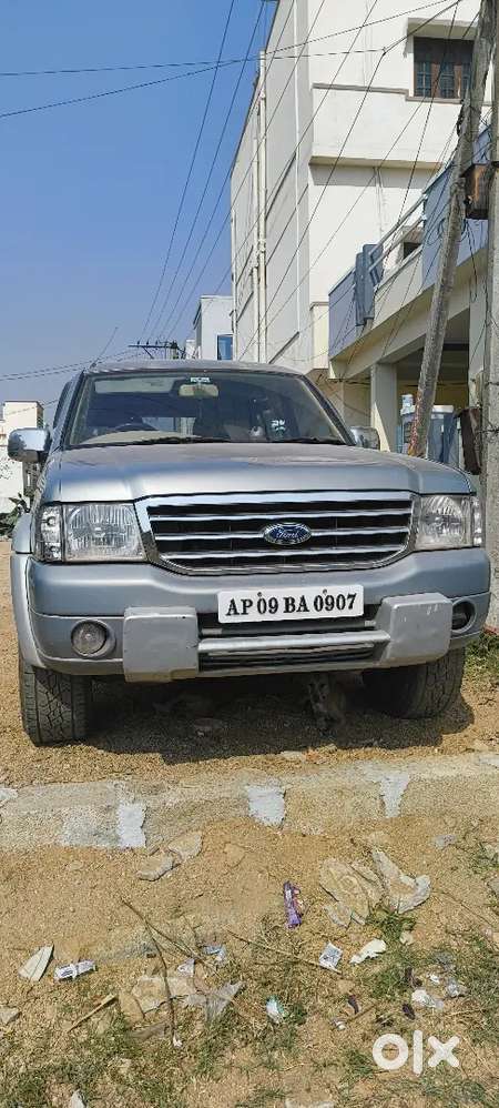 Ford Endeavour 2005 Diesel 180000 Km Driven