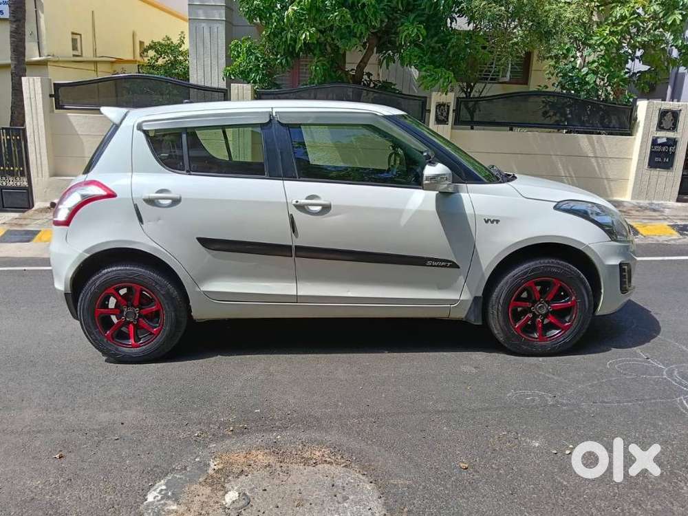 Maruti Suzuki Swift Vxi + Manual, 2016, Petrol