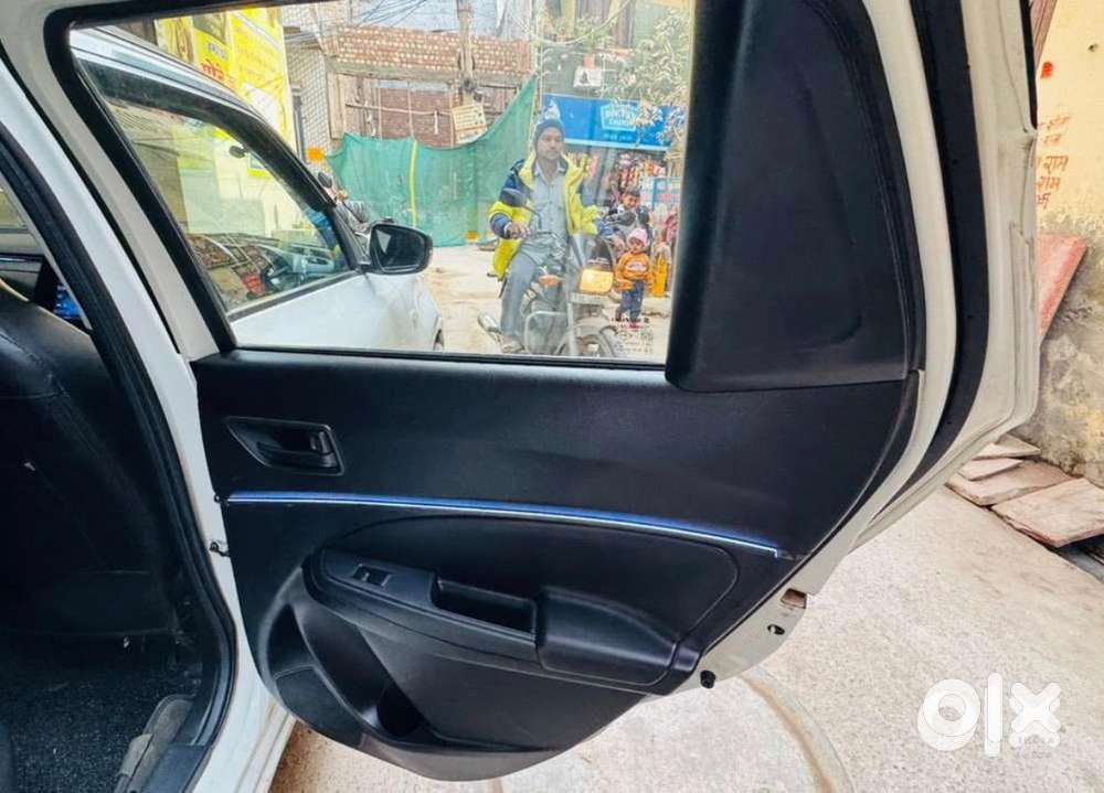 Maruti Suzuki Swift 2023 Petrol Manual
