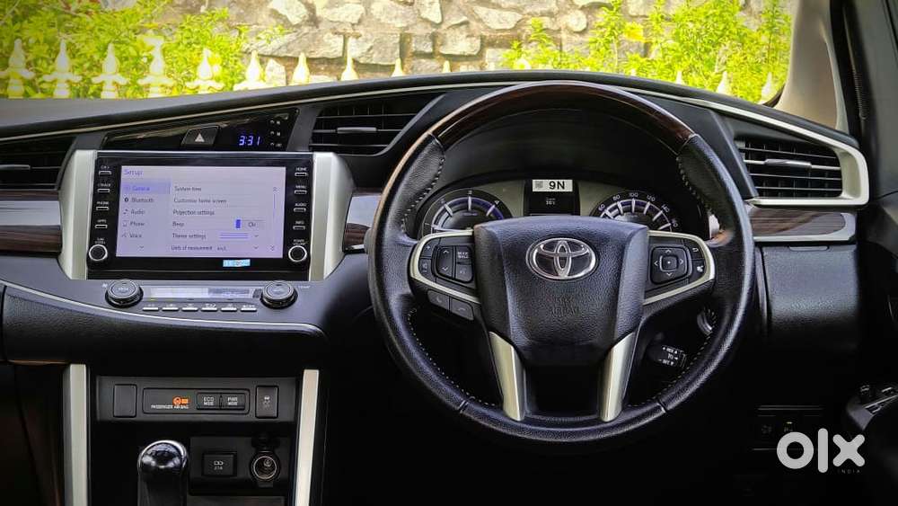 Toyota Innova Crysta 2.4 V 8 Str, 2022, Diesel