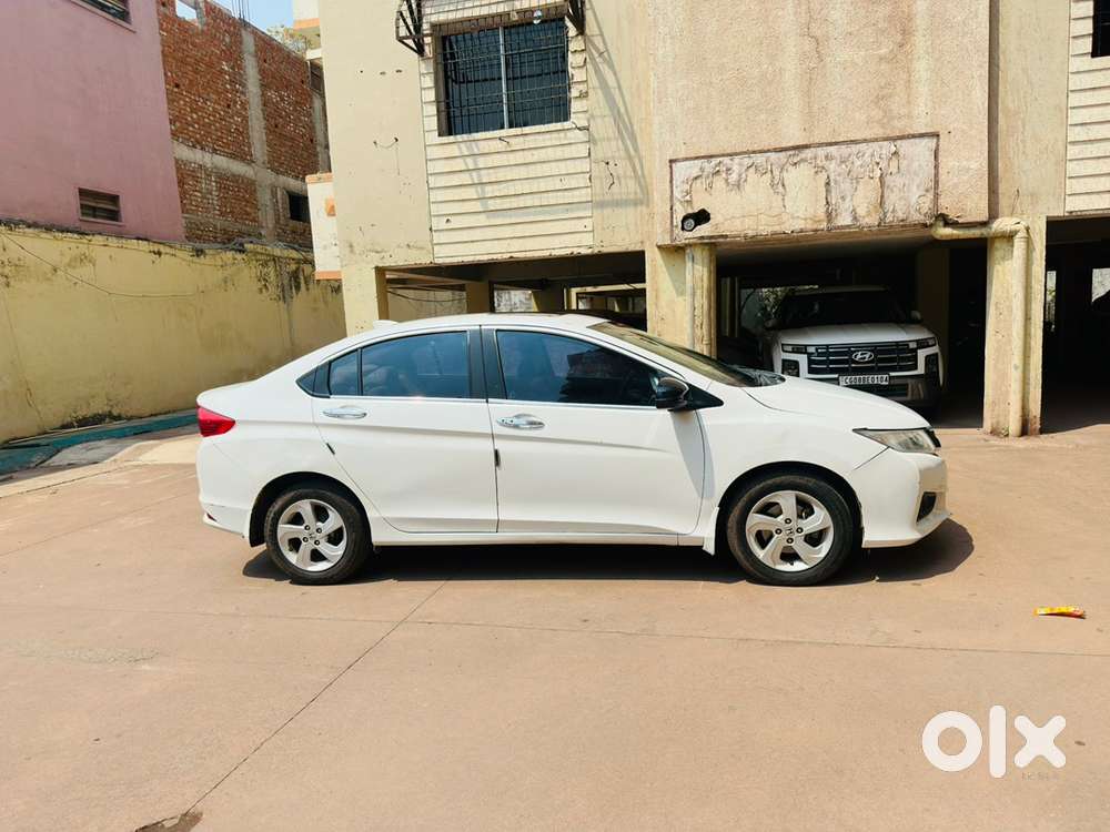 Honda City Vx 1.5 Petrol Manual (top-end Variant) – December 2015