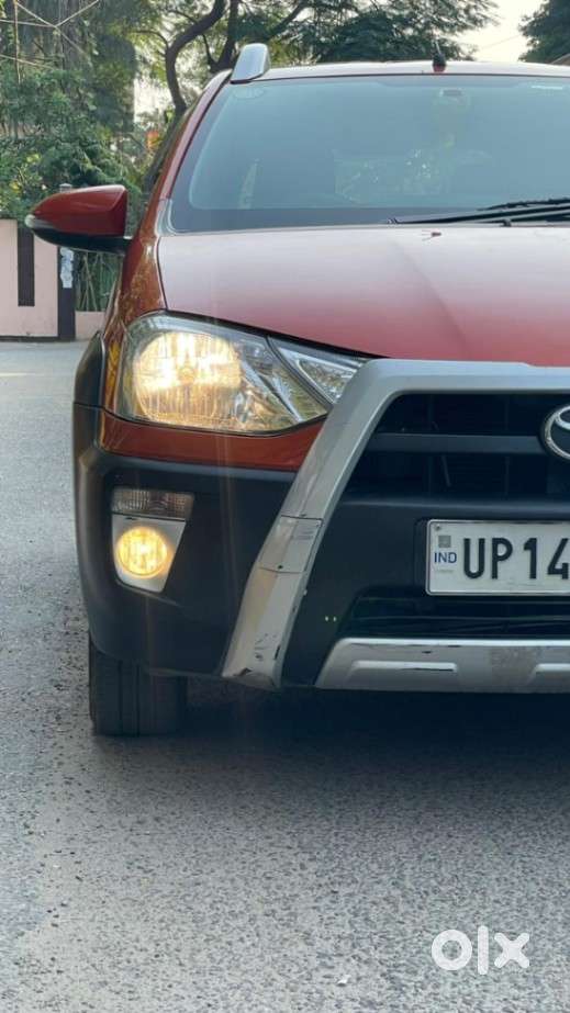Toyota Etios Cross 1.2l G, 2017, Petrol