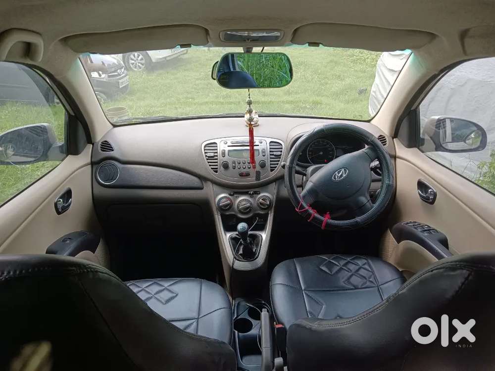 Hyundai I10 Sportz Petrol 2012 Well-maintained.