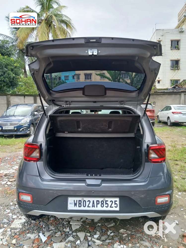 Hyundai Venue S 1.2 Petrol, 2020, Petrol