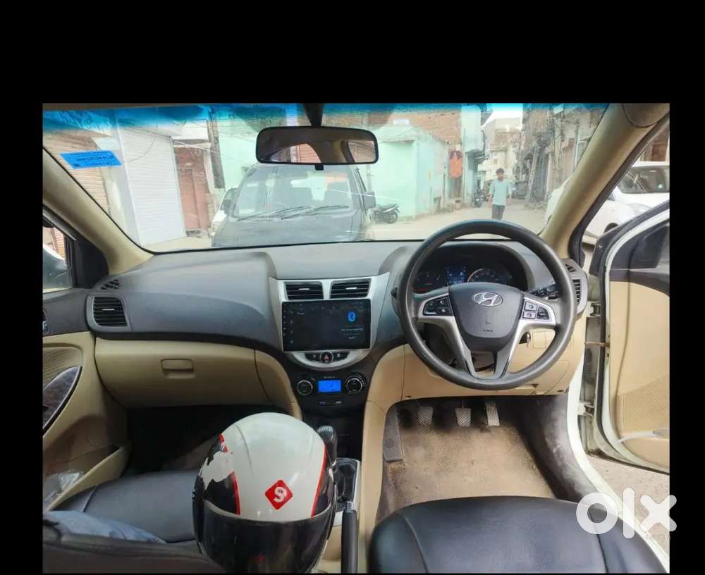 Verna Fluidic Crdi1.6 Diesel (2011december) - Crystal White 2nd Owner