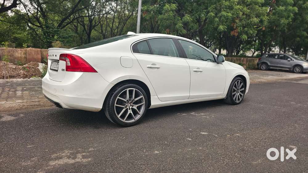 Volvo S60 D5 Kinetic, 2015, Diesel