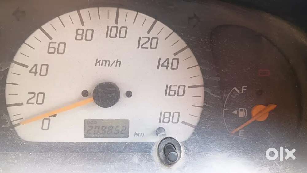 Alto 800 Wine Red Colour