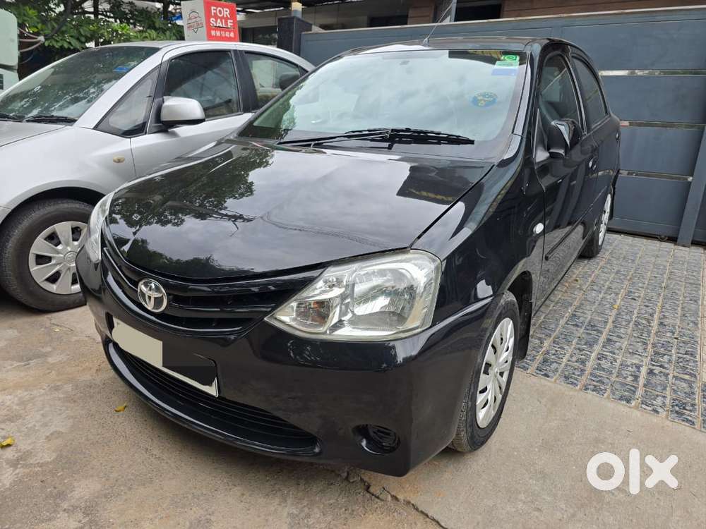 Toyota Etios Liva G, 2011, Petrol