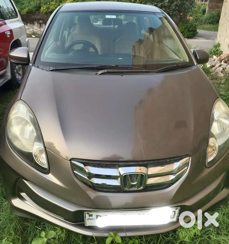 Honda Amaze 1.5 Diesel  Nov 2015