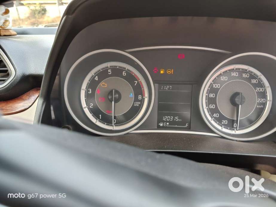 Maruti Suzuki Swift Dzire 1.2 Vxi Bsiv, 2017, Petrol